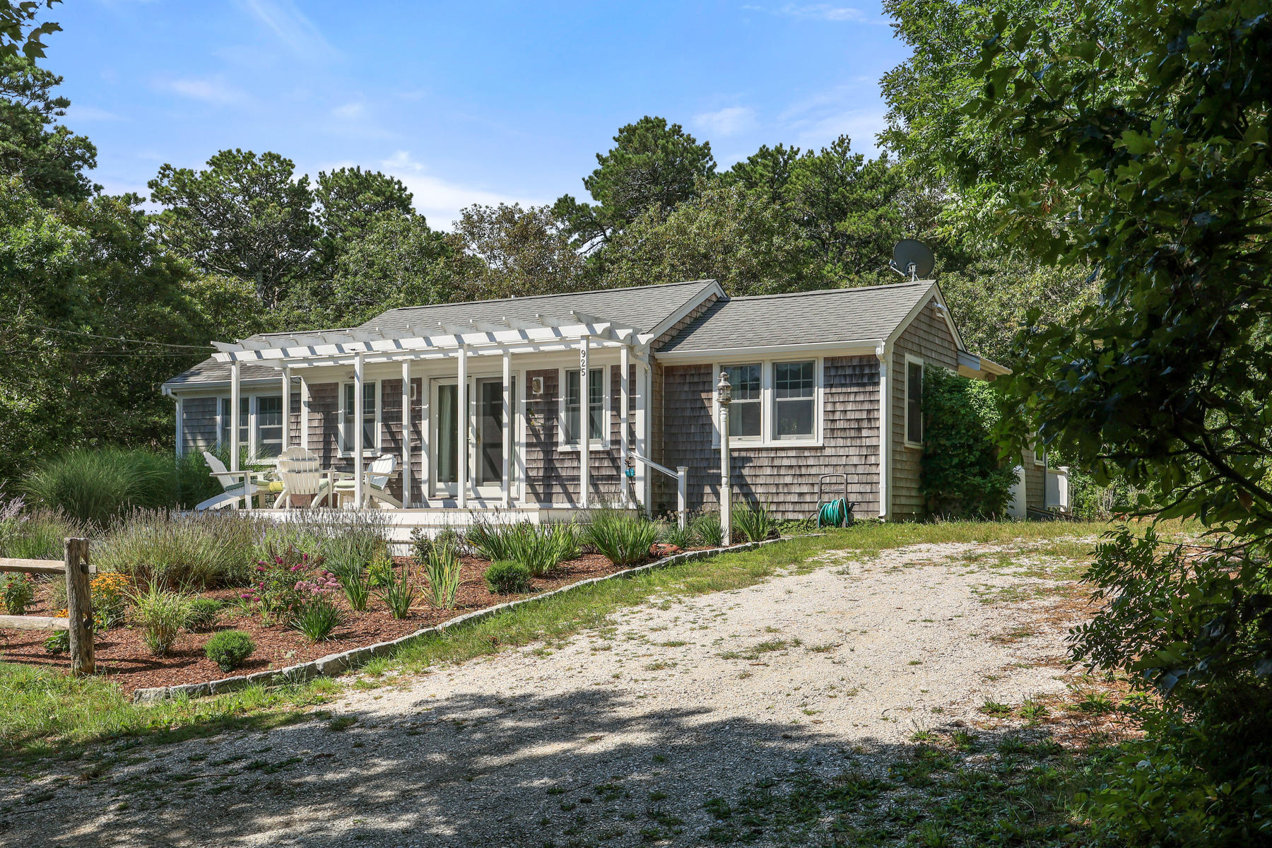 925 Cable Road Eastham, MA 02642 - Photo 5 of 40 598A7634