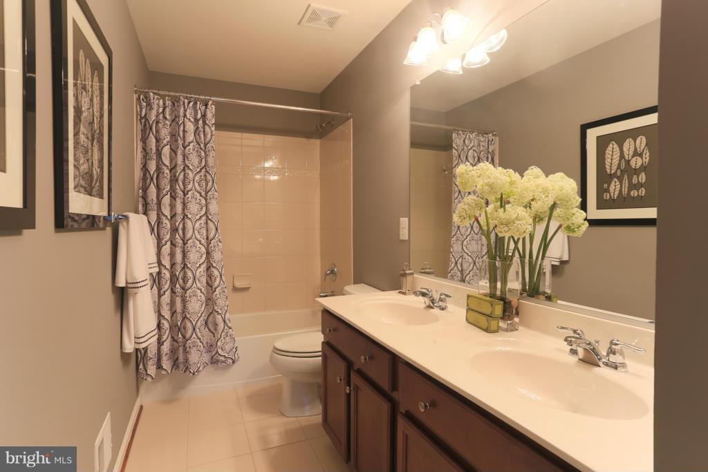 9405 Reidel Road Perry Hall, MD 21128 - Photo 22 of 30 Bath