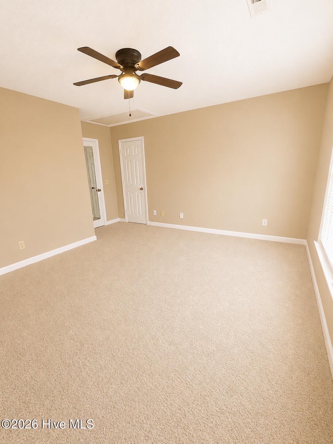 2015 Quail Ridge Road, Unit F Greenville, NC 27858 - Photo 17 of 21 31E07244-1554-44CB-969C-5620FD2E30AA