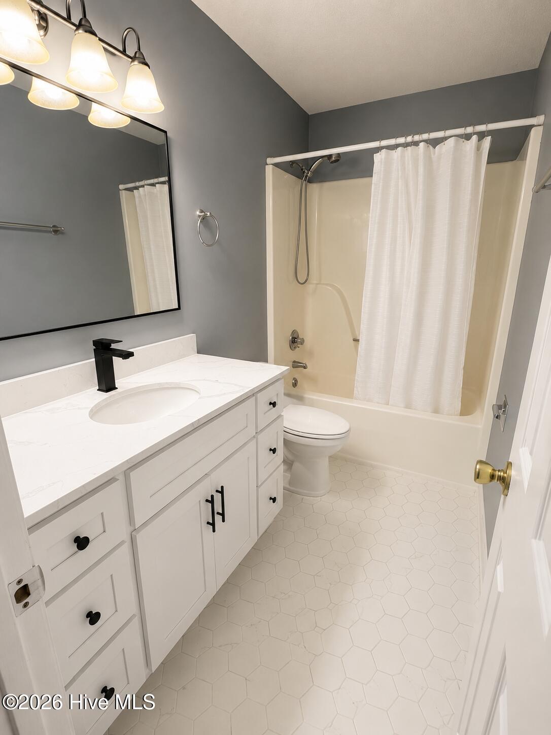 2015 Quail Ridge Road, Unit F Greenville, NC 27858 - Photo 19 of 21 367771E0-01B8-4B11-A91F-E625B7E0C7C1