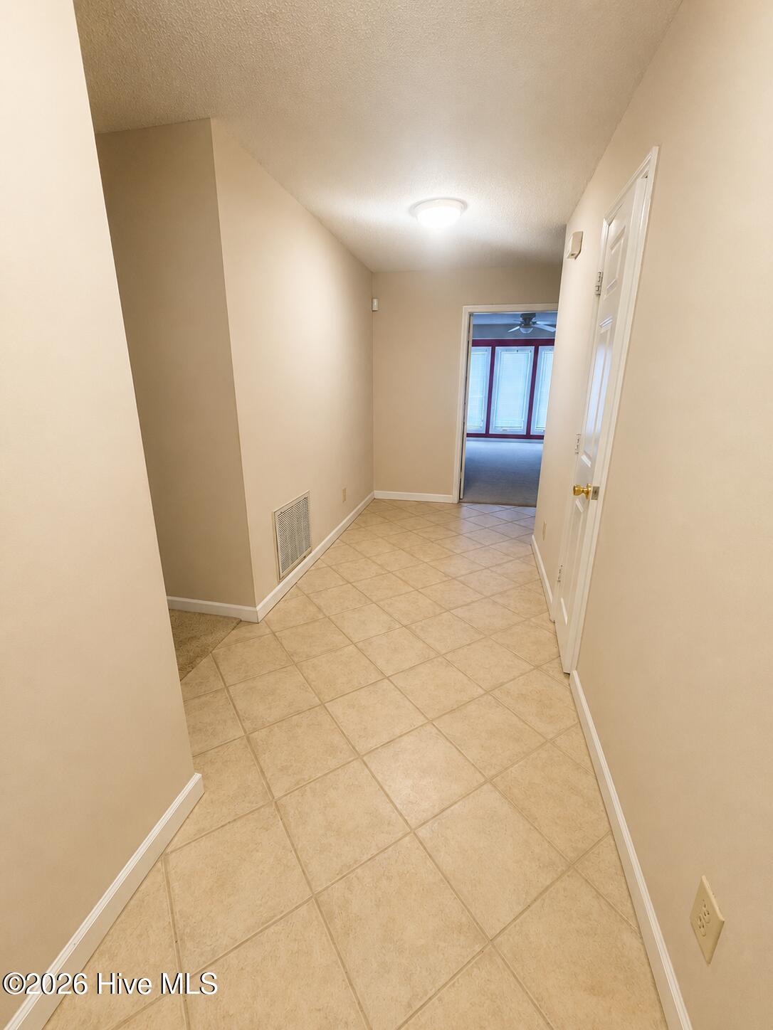 2015 Quail Ridge Road, Unit F Greenville, NC 27858 - Photo 9 of 21 F37BD355-0102-4BA4-8044-0C45F1655FCA