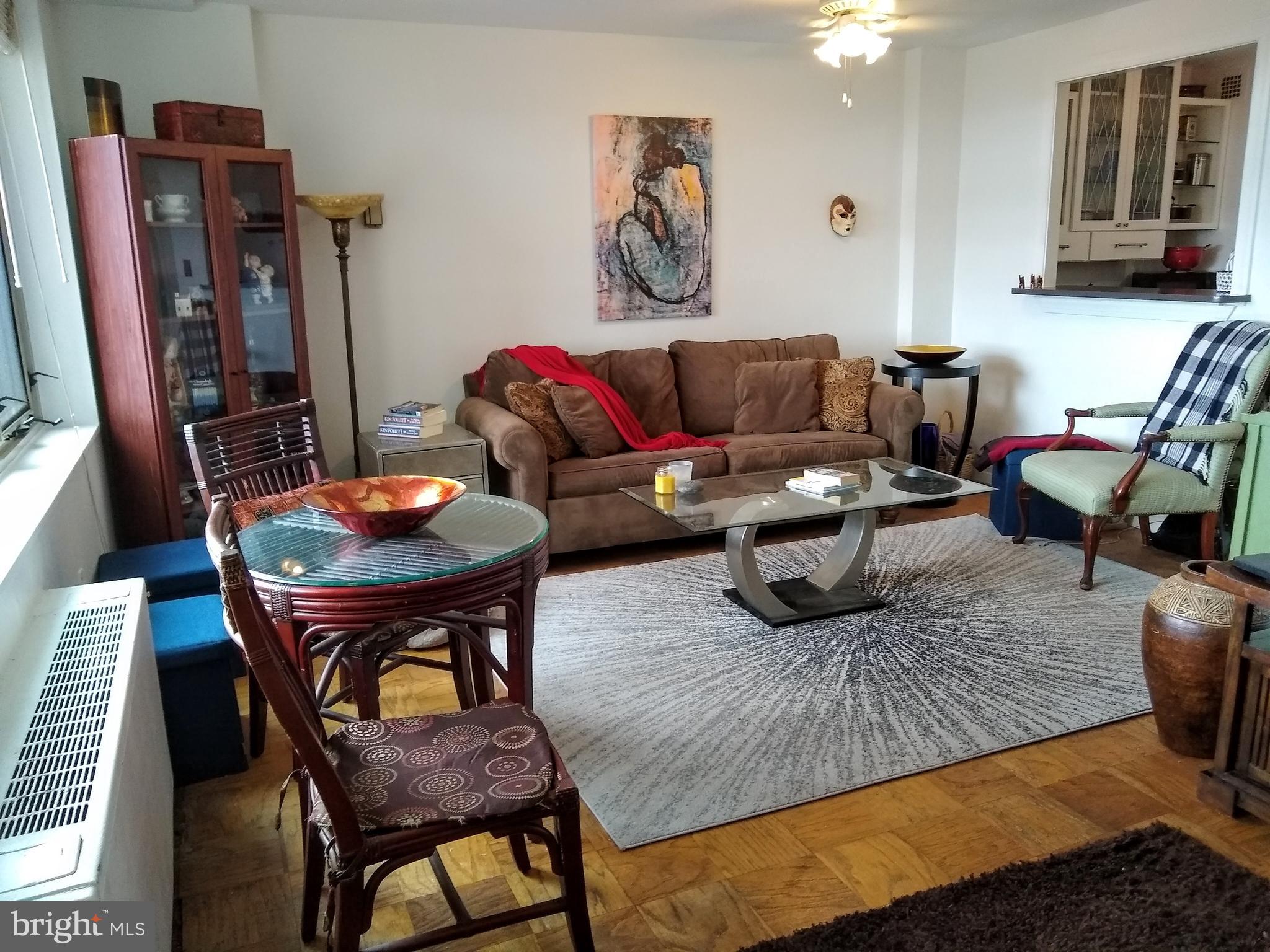 2800 Wisconsin Avenue Northwest, Unit 705 Washington, DC 20007 - Photo 11 of 42 Living area
