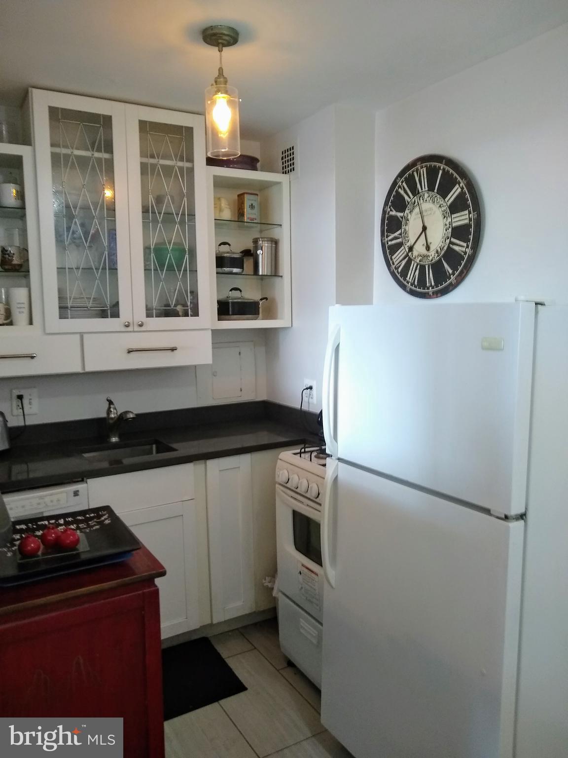 2800 Wisconsin Avenue Northwest, Unit 705 Washington, DC 20007 - Photo 15 of 42 Kitchen