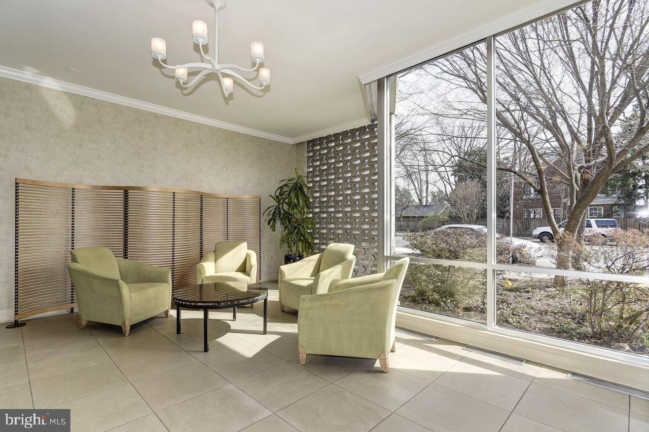 2800 Wisconsin Avenue Northwest, Unit 705 Washington, DC 20007 - Photo 39 of 42 Lobby seating area - Currently un-installed
