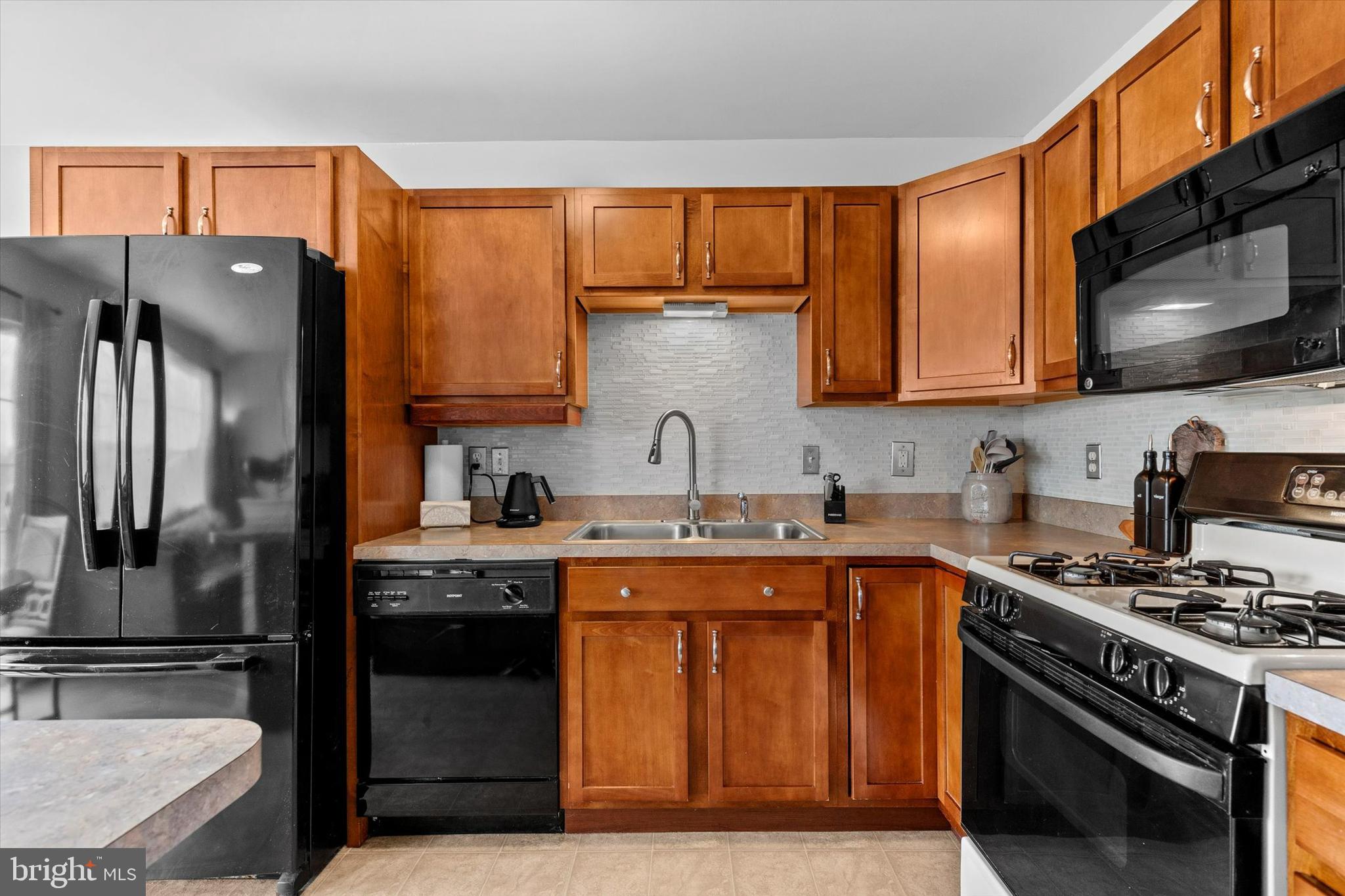 166 Radle Road Harrisburg, PA 17112 - Photo 8 of 32 Gallery Image 8