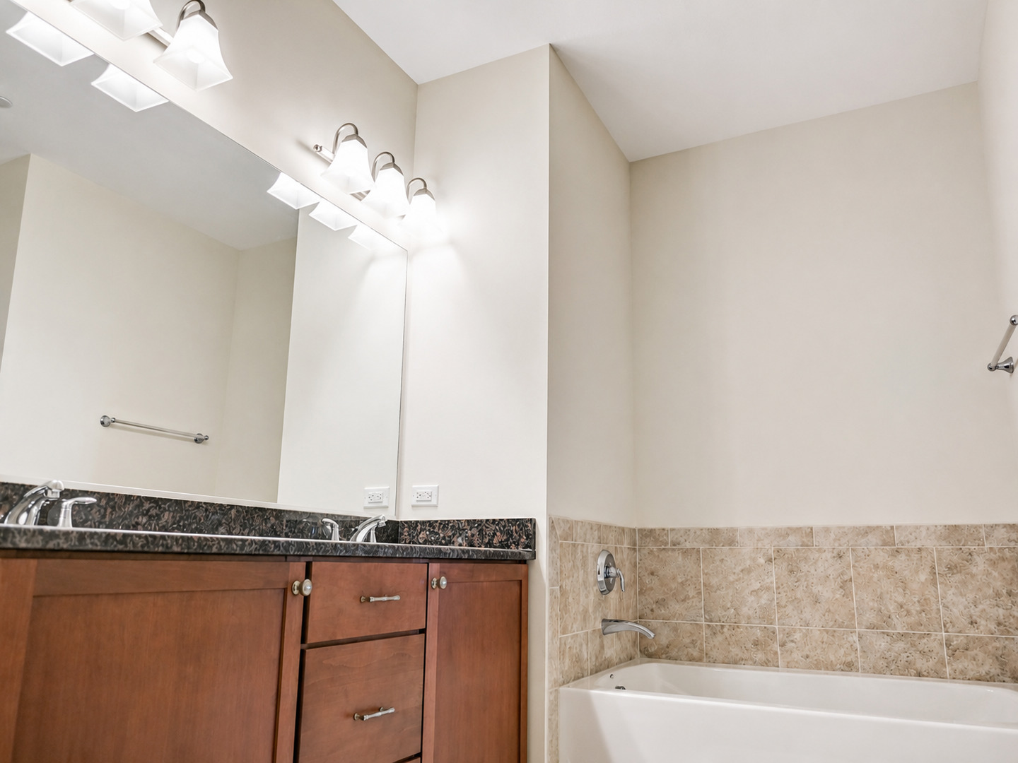 2018 Shermer Road, Unit 2018 Glenview, IL 60026 - Photo 29 of 33