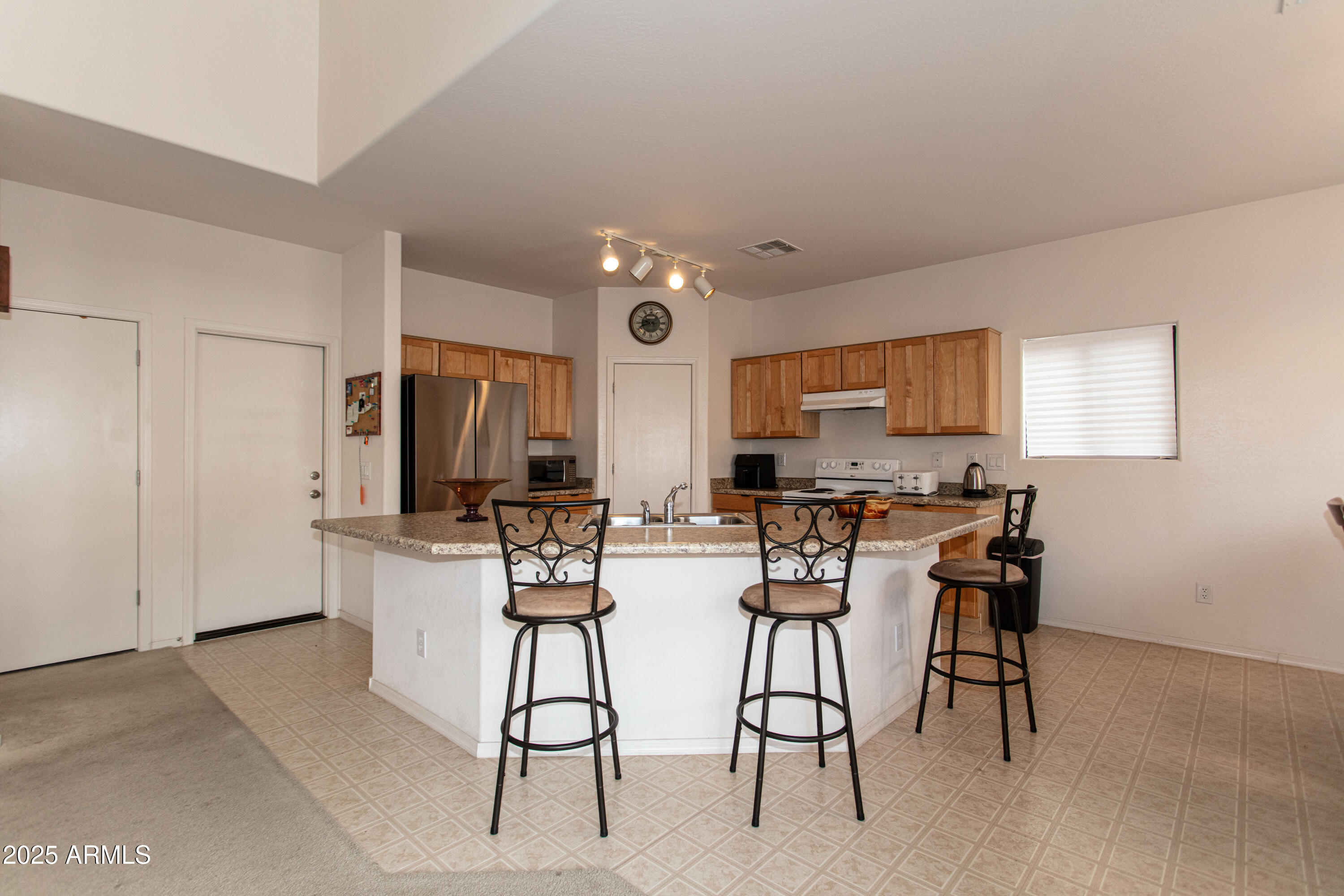 2749 South Powell Road Apache Junction, AZ 85119 - Photo 7 of 32 07 Kitchen