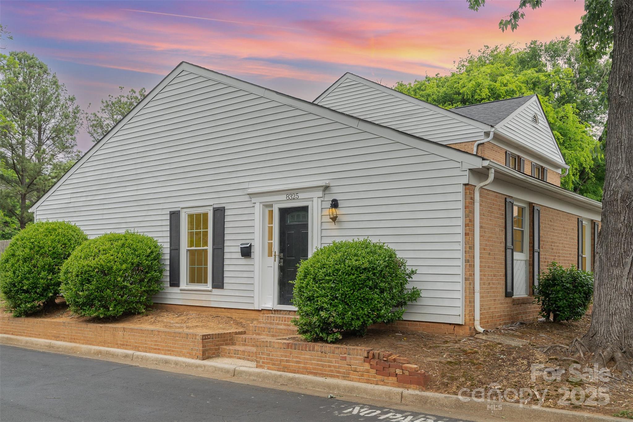 8325 Knights Bridge Road Charlotte, NC 28210 - Photo 18 of 25 Gallery Image 18
