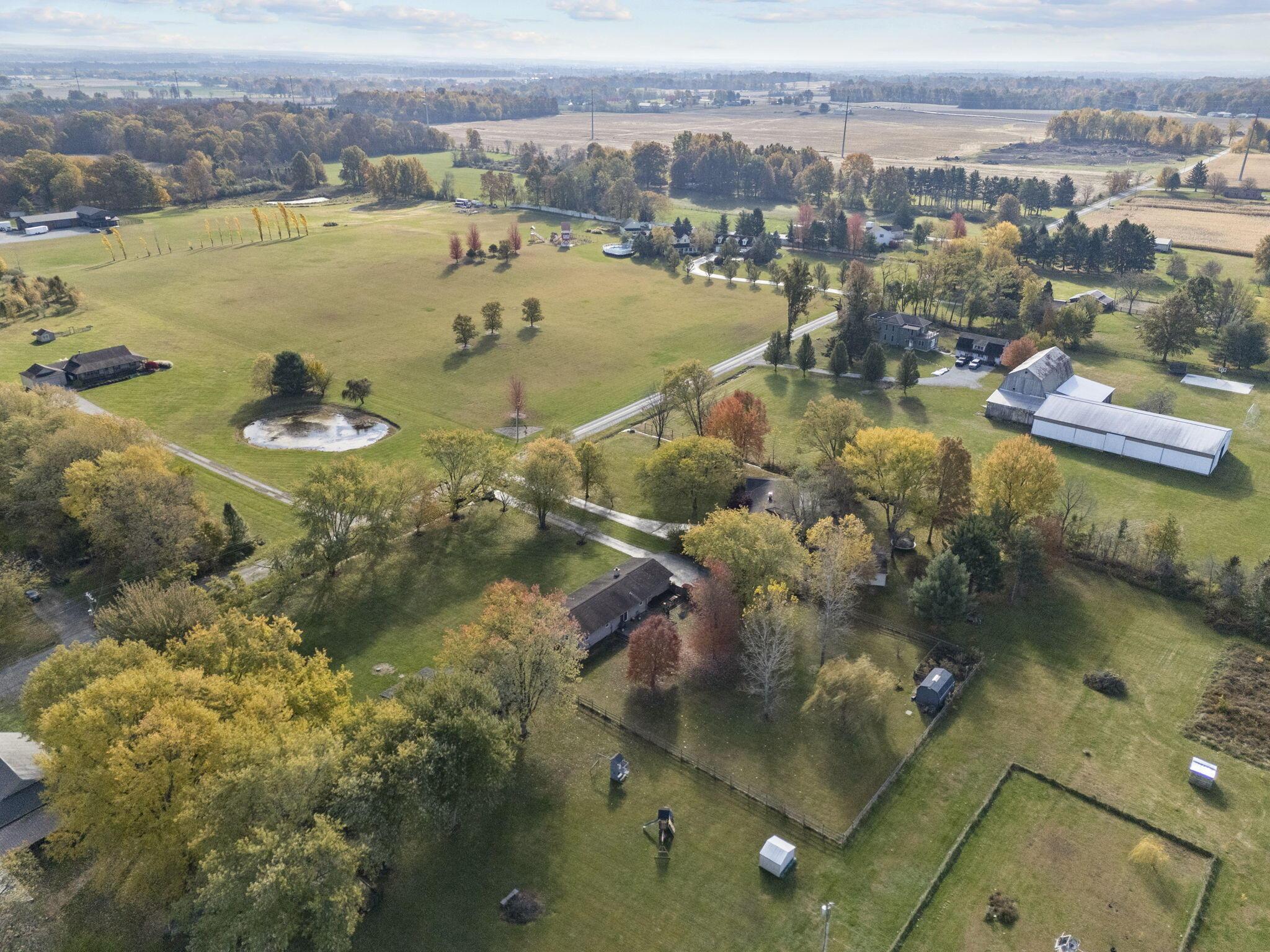 10348 York Road Southwest Etna, OH 43105 - Photo 10 of 52 8-web-or-mls-DJI_20251103102828_0882_D