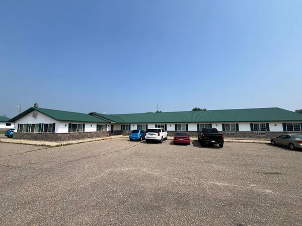 $799,000 | 301 East Nokomis Street, Osakis, MN 56360