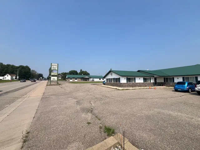 $799,000 | 301 East Nokomis Street, Osakis, MN 56360