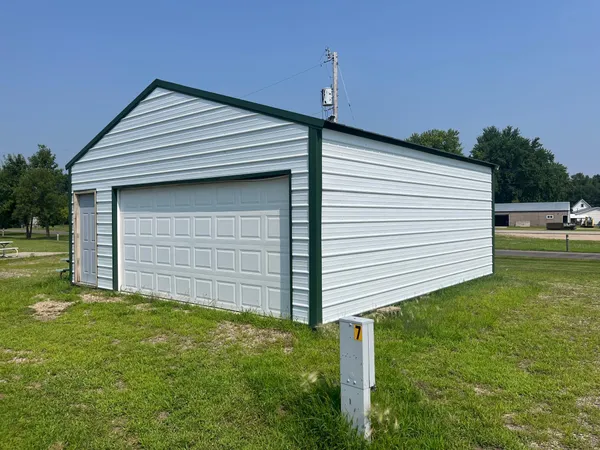$799,000 | 301 East Nokomis Street, Osakis, MN 56360