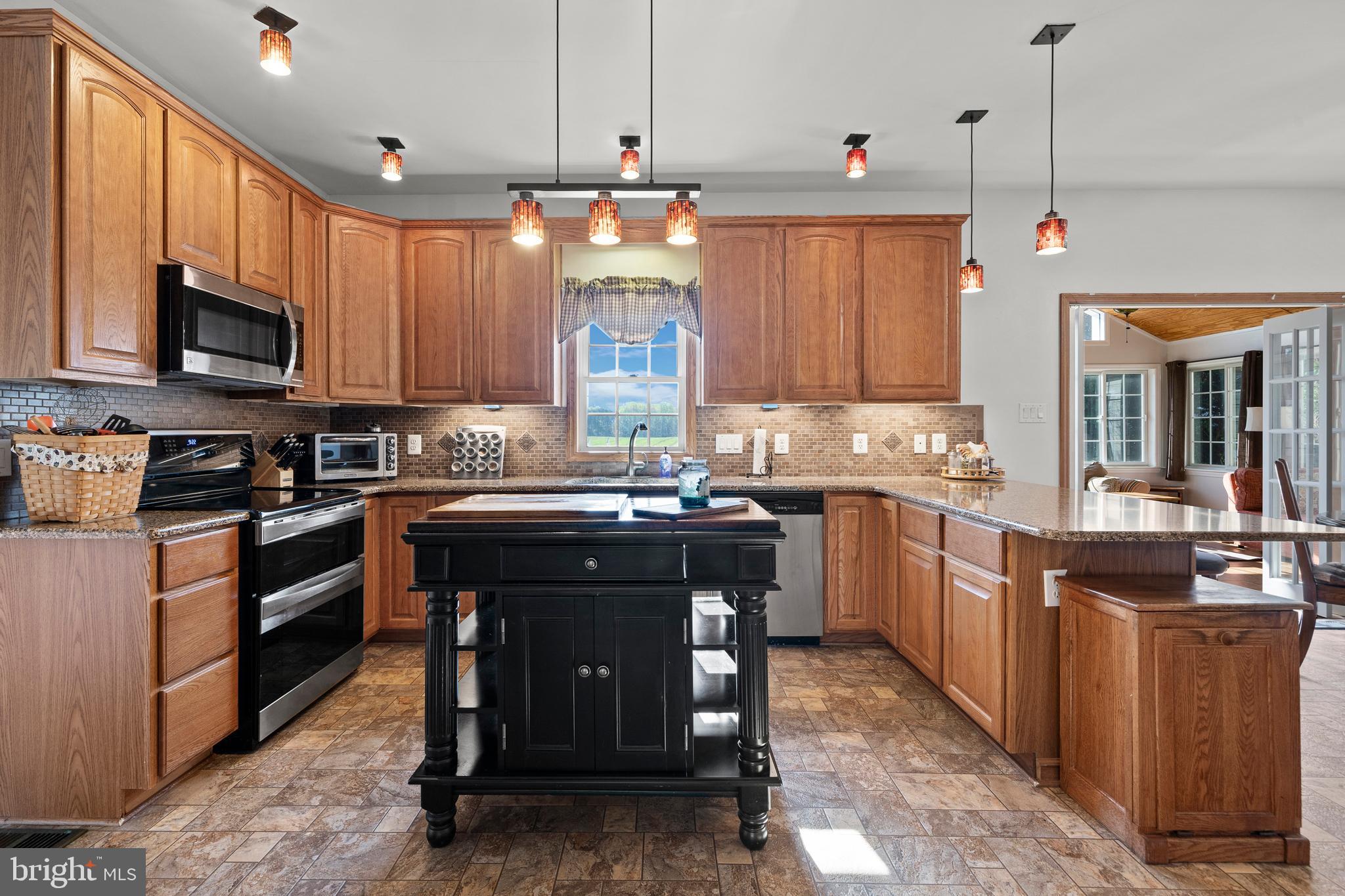 3980 Broomes Island Road Port Republic, MD 20676 - Photo 2 of 37 Gourmet Kitchen
