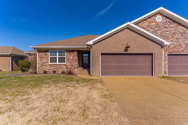 $309,900 | 9904 Arbor Lake Drive, Newburgh, IN 47630