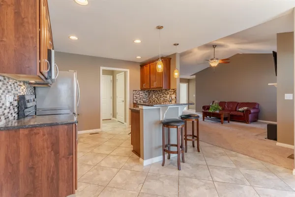 $309,900 | 9904 Arbor Lake Drive, Newburgh, IN 47630