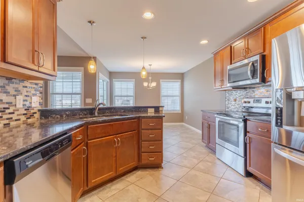 $309,900 | 9904 Arbor Lake Drive, Newburgh, IN 47630