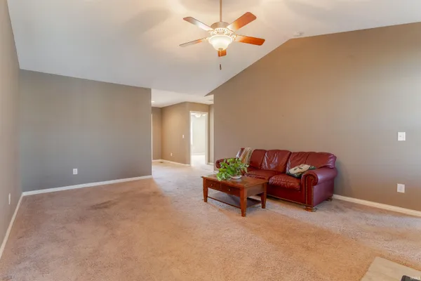 $309,900 | 9904 Arbor Lake Drive, Newburgh, IN 47630