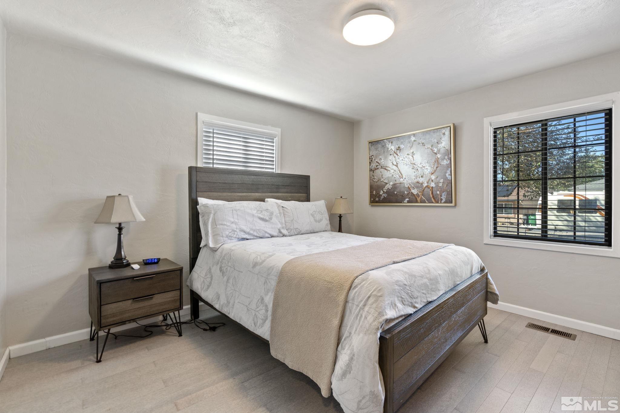 840 Bates Avenue Reno, NV 89502 - Photo 21 of 39 a bedroom with a bed and a window