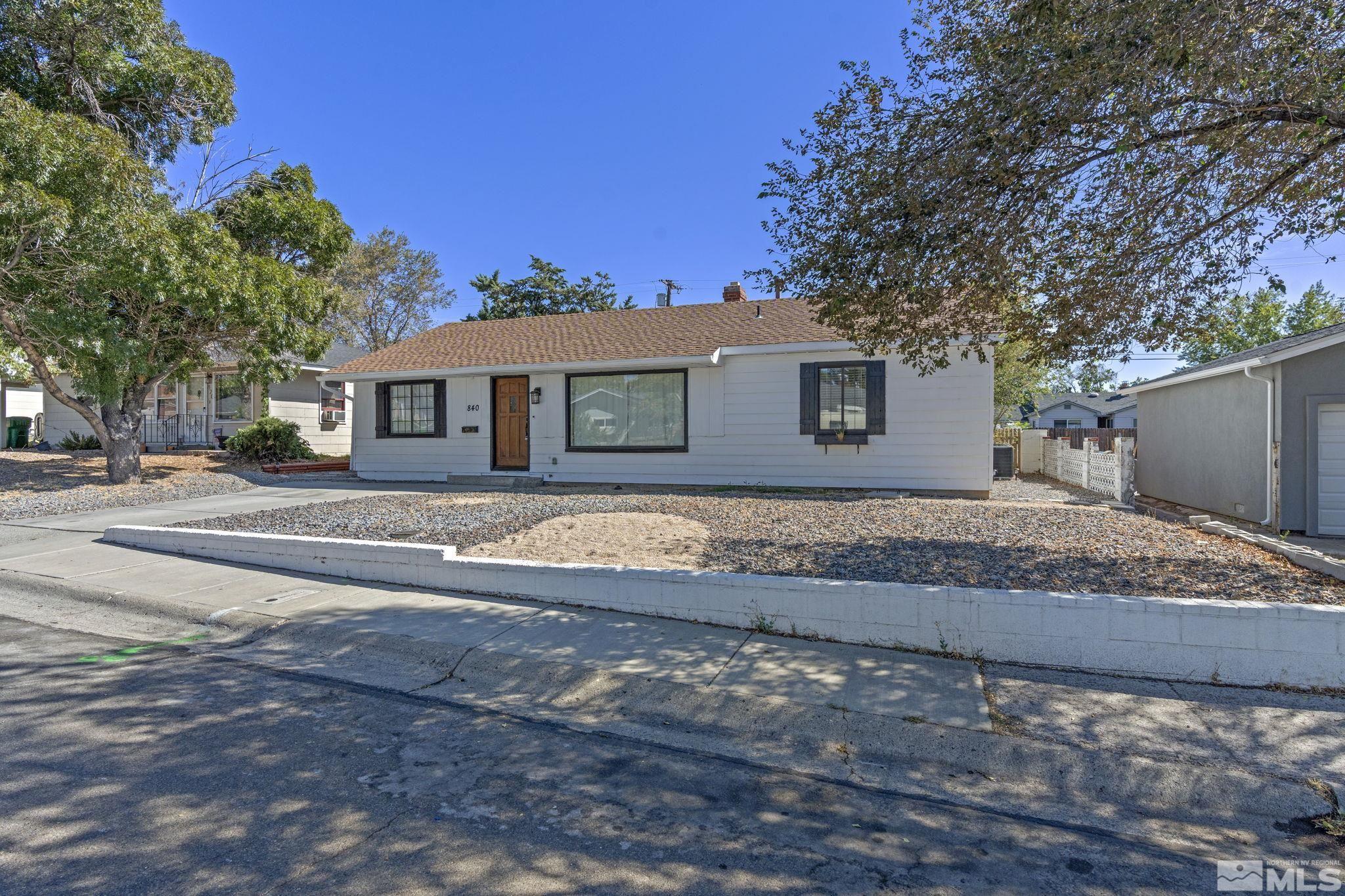 840 Bates Avenue Reno, NV 89502 - Photo 38 of 39 a front view of a house with a yard