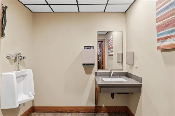 a view of a storage & utility room
