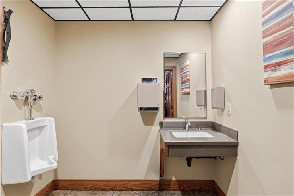 318 New York Avenue Rochester, PA 15074 - Photo 27 of 40