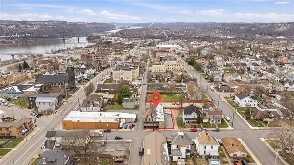 a view of a white house