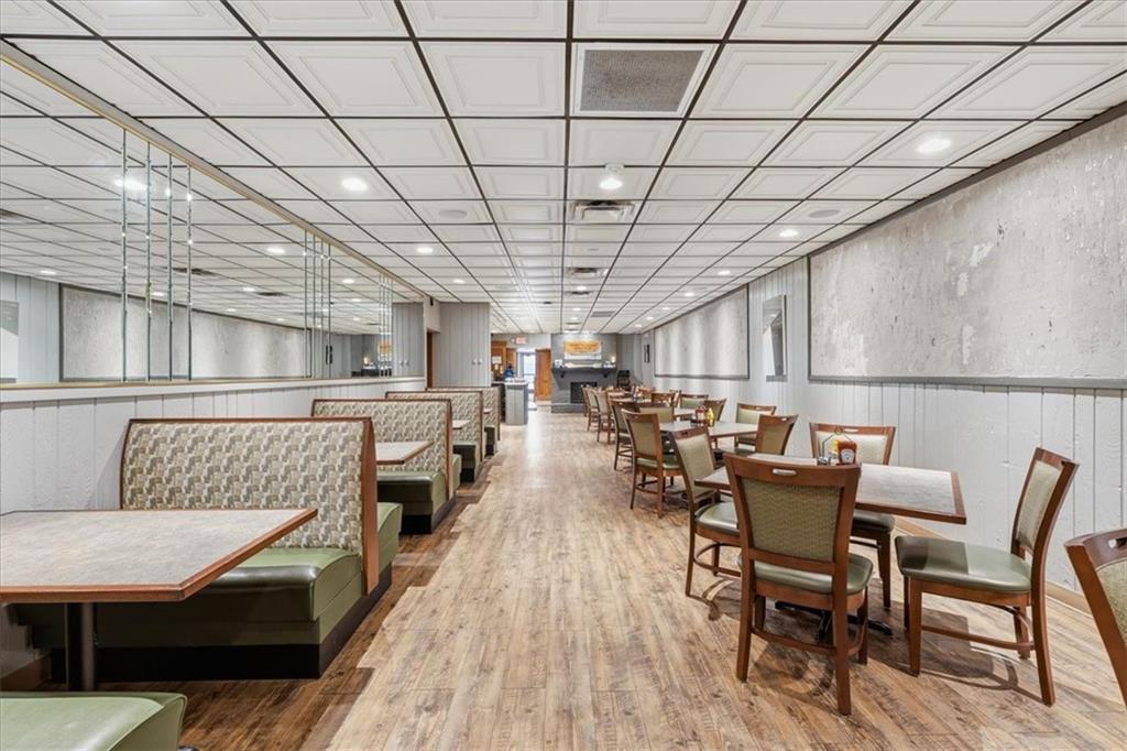 318 New York Avenue Rochester, PA 15074 - Photo 5 of 40