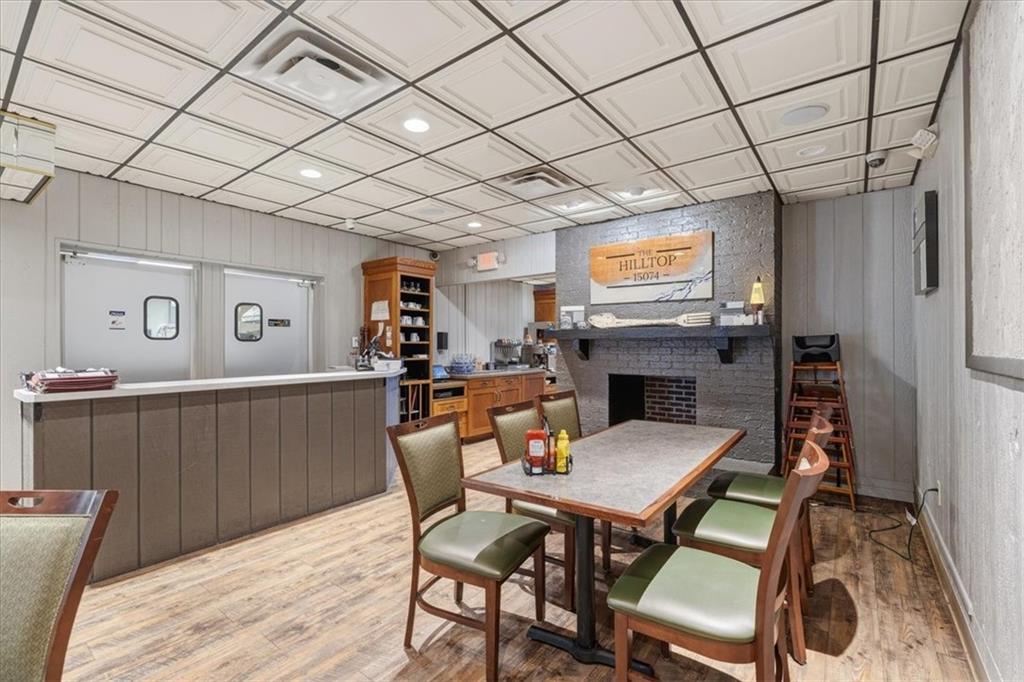 318 New York Avenue Rochester, PA 15074 - Photo 8 of 40