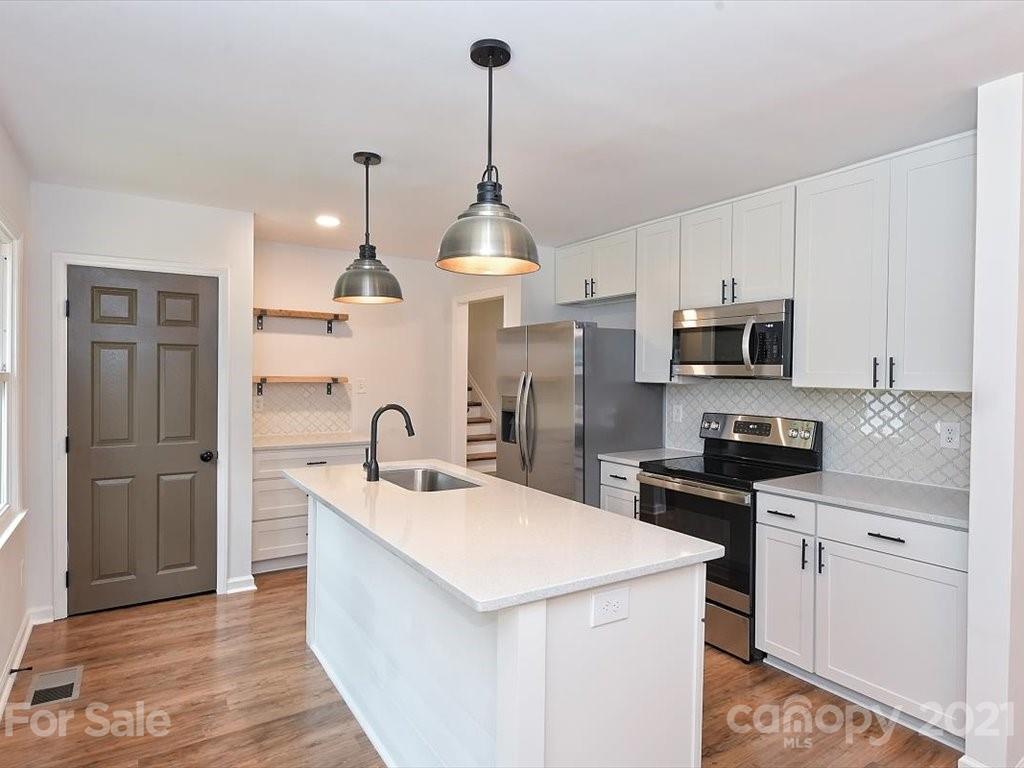 6313 Thermal Road Charlotte, NC 28211 - Photo 17 of 46 Gallery Image 17