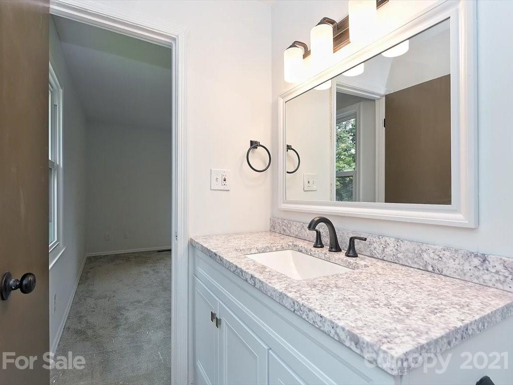6313 Thermal Road Charlotte, NC 28211 - Photo 25 of 46 Gallery Image 25
