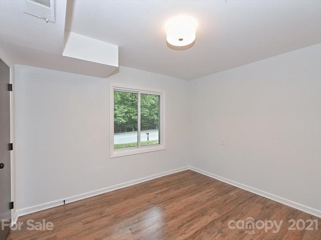 6313 Thermal Road Charlotte, NC 28211 - Photo 36 of 46 Gallery Image 36