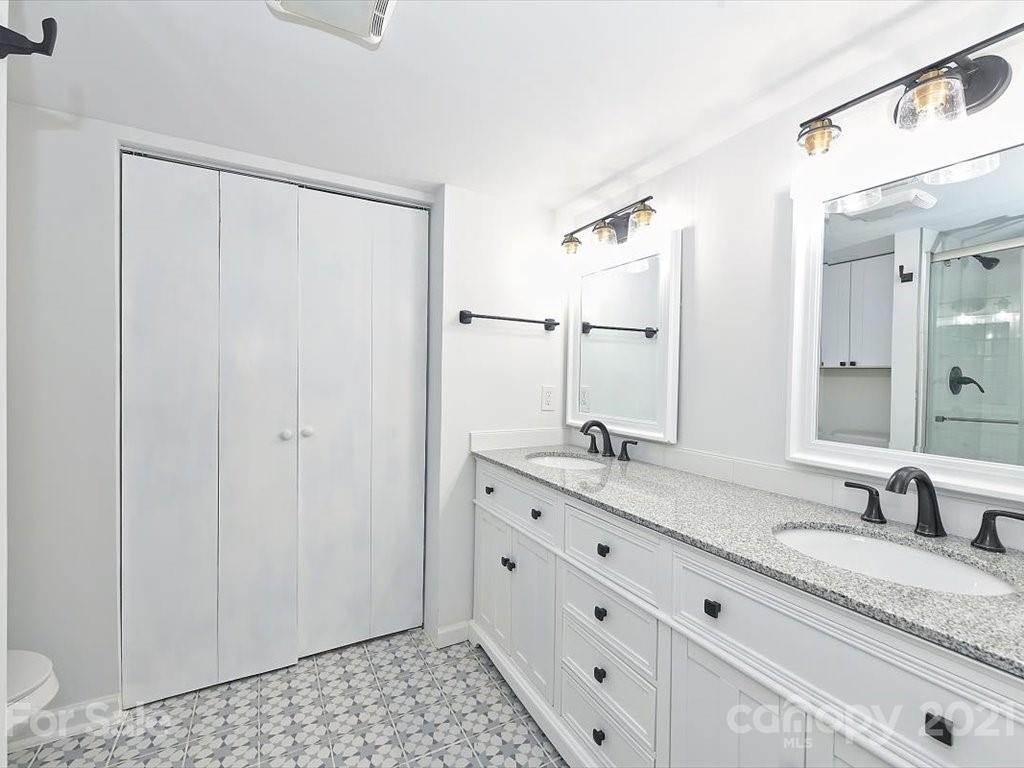 6313 Thermal Road Charlotte, NC 28211 - Photo 38 of 46 Gallery Image 38