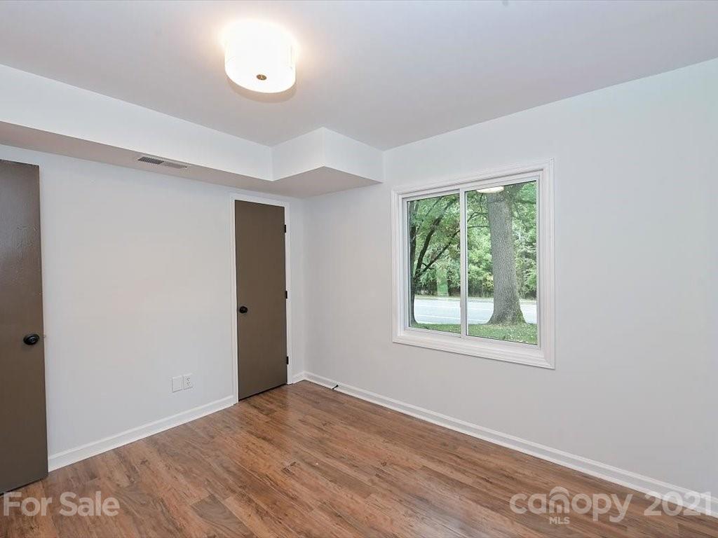 6313 Thermal Road Charlotte, NC 28211 - Photo 39 of 46 Gallery Image 39