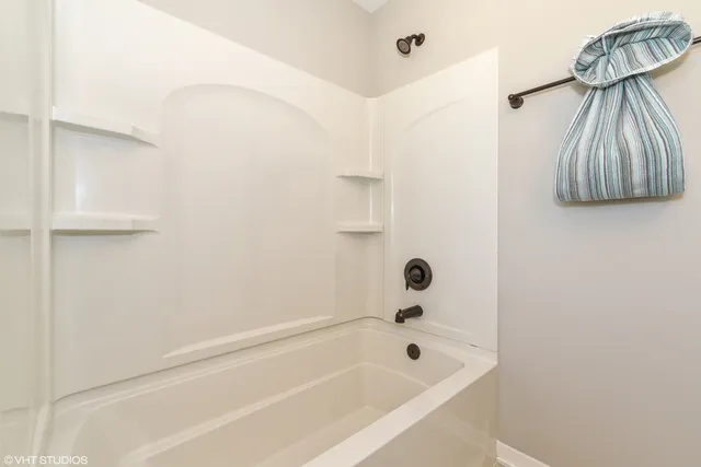 $596,900 | 239 Frances Drive, Grayslake, IL 60030