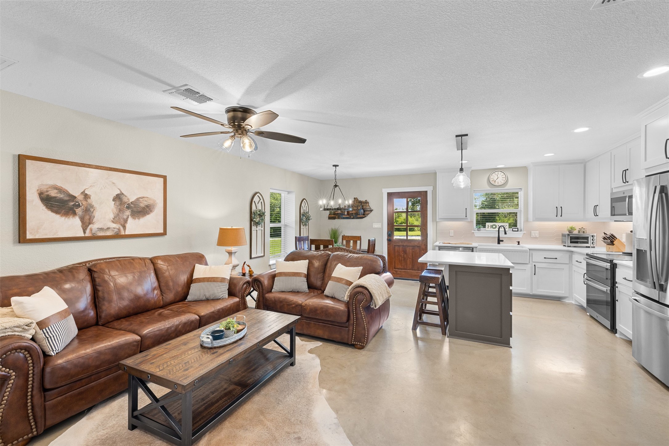 2215 Oak Ridge Road Weimar, TX 78962 - Photo 10 of 36