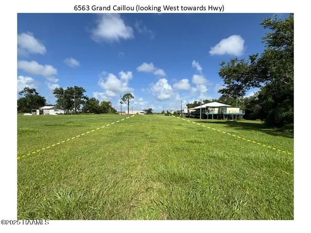 $50,000 | 6563 Grand Caillou Road, Dulac, LA 70353