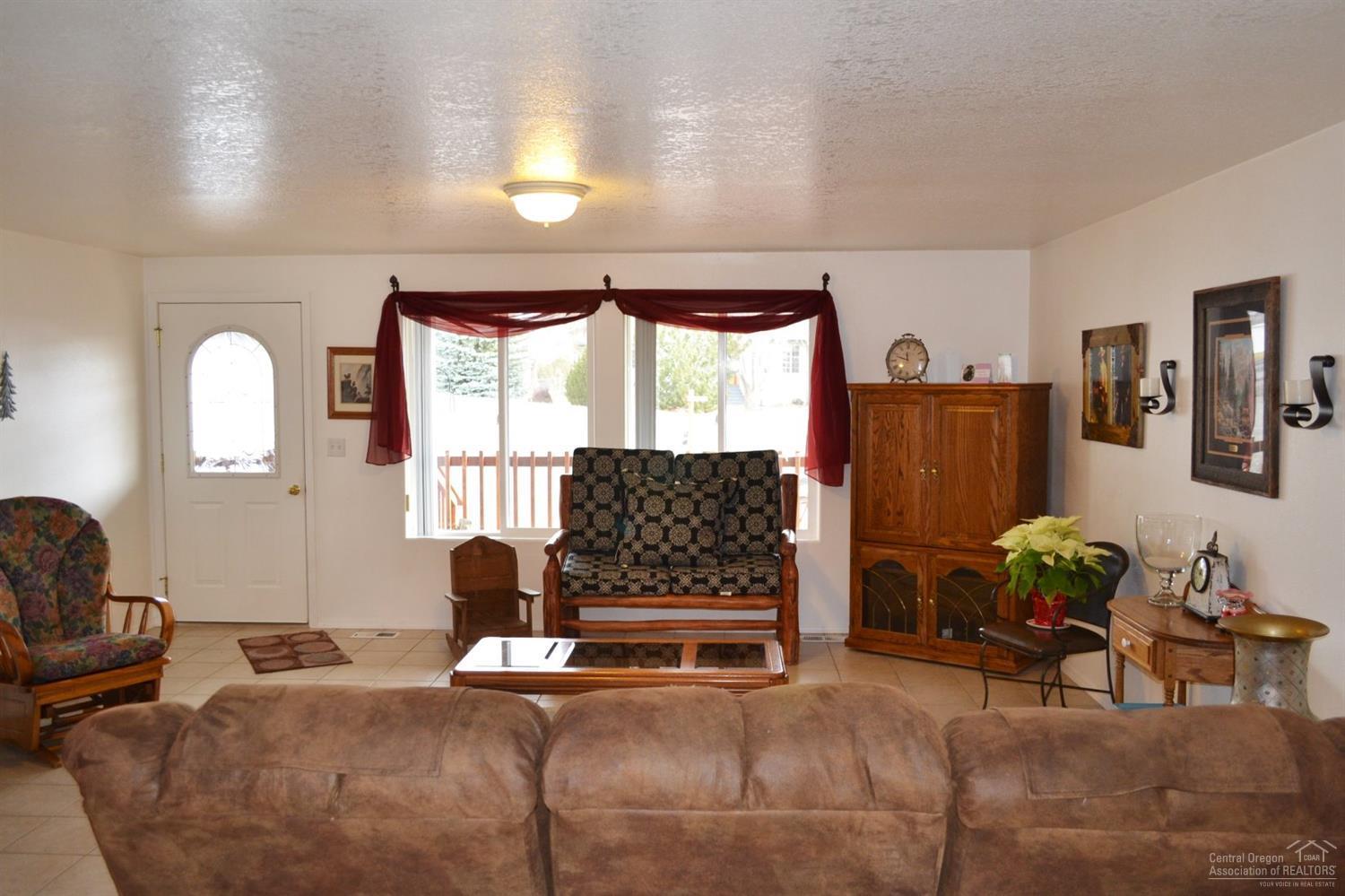 2917 Northeast Yellowpine Road Prineville, OR 97754 - Photo 7 of 25 Additional Photo
