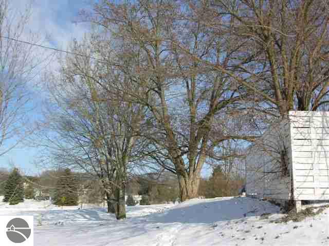 4530 Barnes Road Traverse City, MI 49684 - Photo 23 of 25 1724074-22.JPG