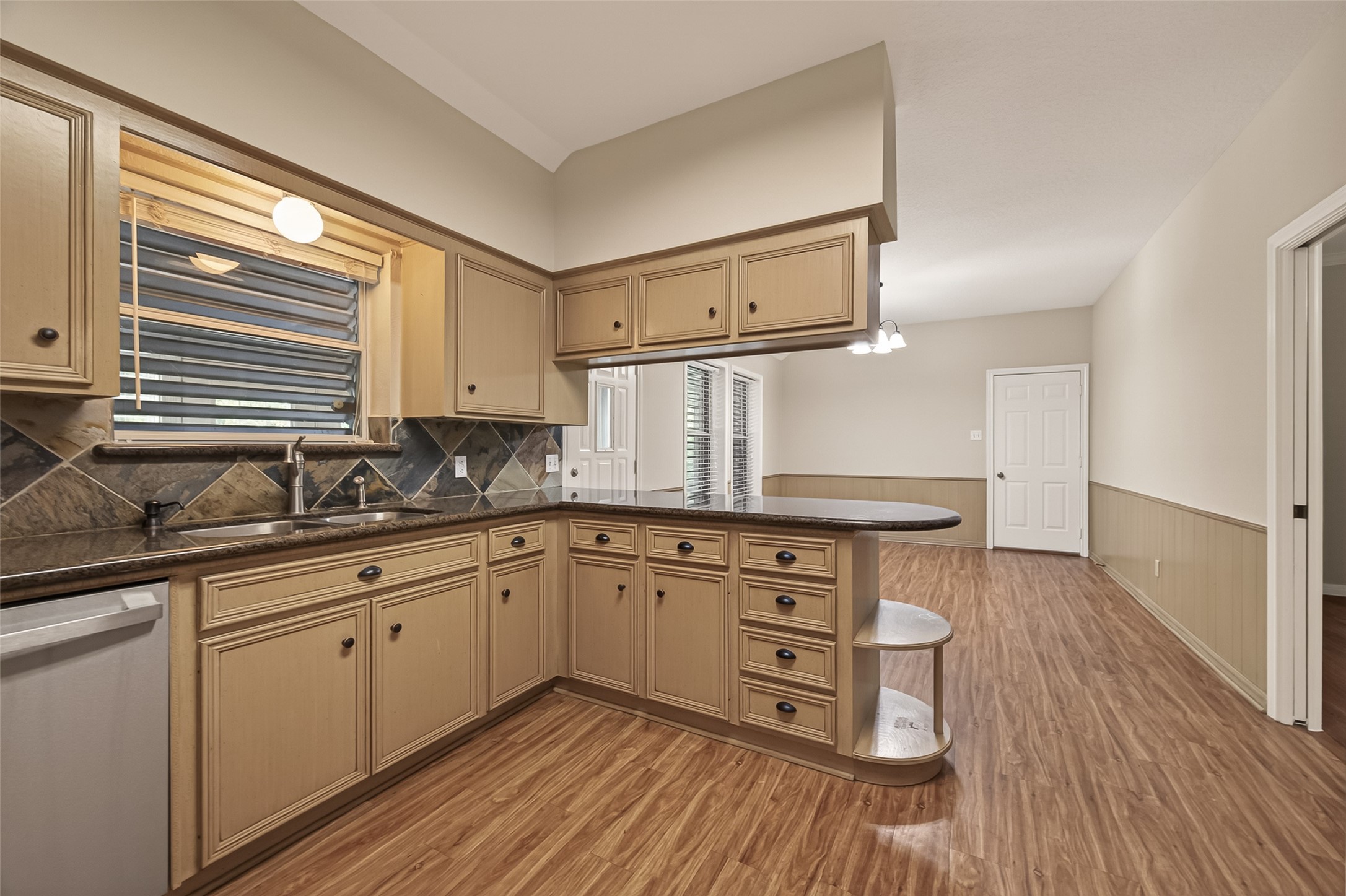 1012 Lilley Road Alvin, TX 77511 - Photo 7 of 29 Kitchen