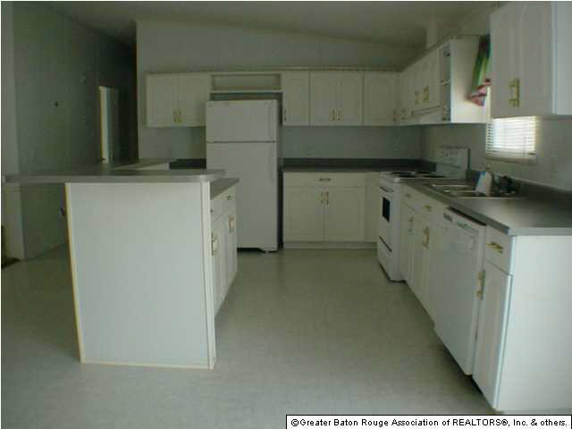 159 Plains-Port Hudson Road Zachary, LA 70791 - Photo 2 of 6