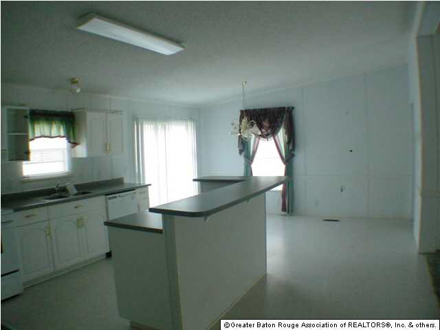 159 Plains-Port Hudson Road Zachary, LA 70791 - Photo 3 of 6