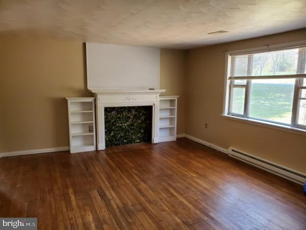 149 Beach Road Louisa, VA 23093 - Photo 11 of 25 Living Room
