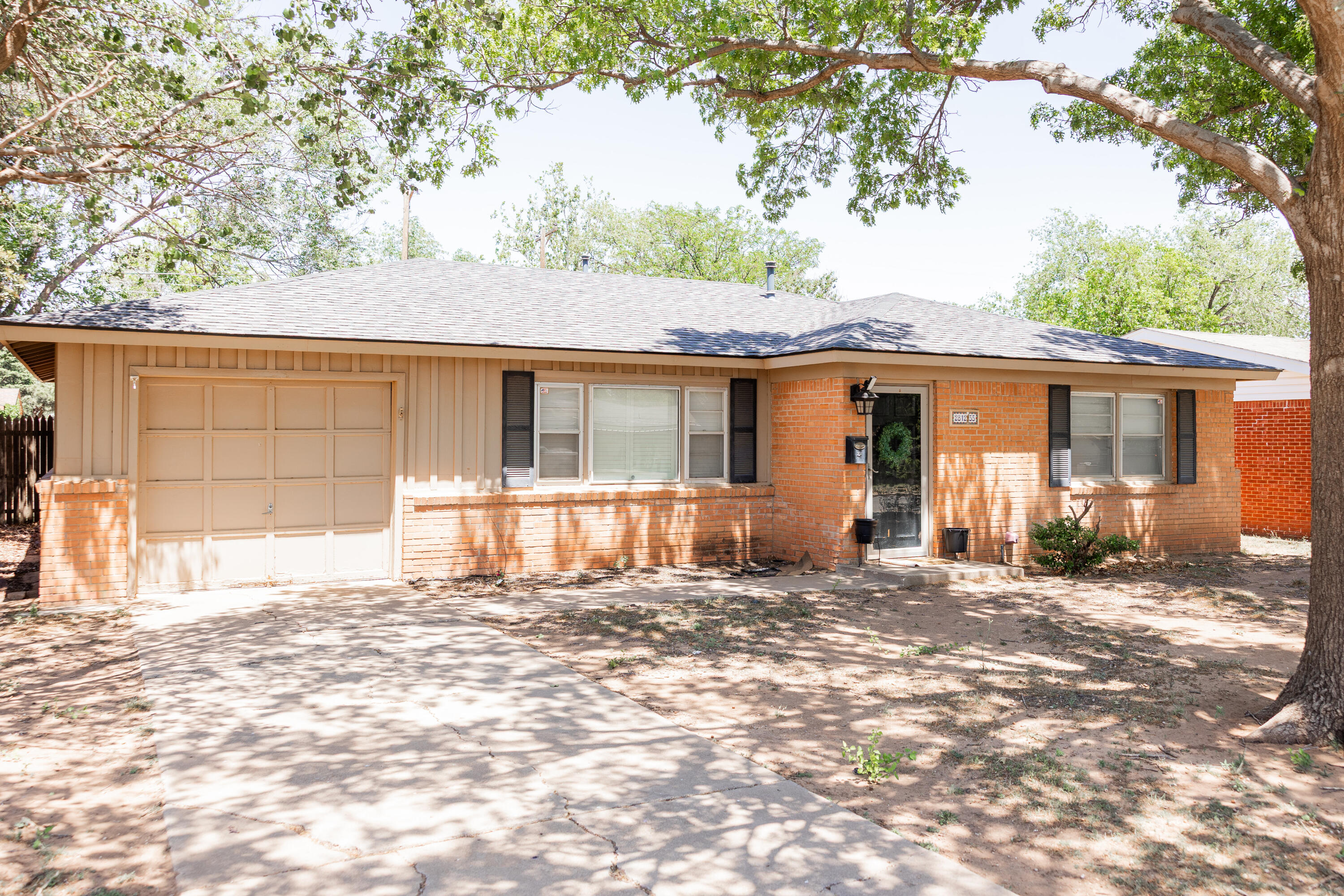 2812 55th Street Lubbock, TX 79413 - Photo 2 of 24 281255thSt_0047