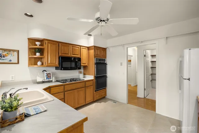 $829,000 | 15985 Lindsey Lane Northeast, Poulsbo, WA 98370