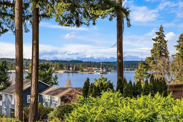 $829,000 | 15985 Lindsey Lane Northeast, Poulsbo, WA 98370