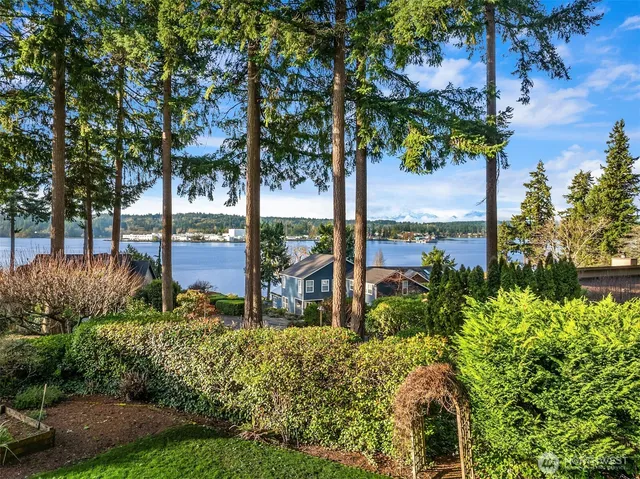 $829,000 | 15985 Lindsey Lane Northeast, Poulsbo, WA 98370