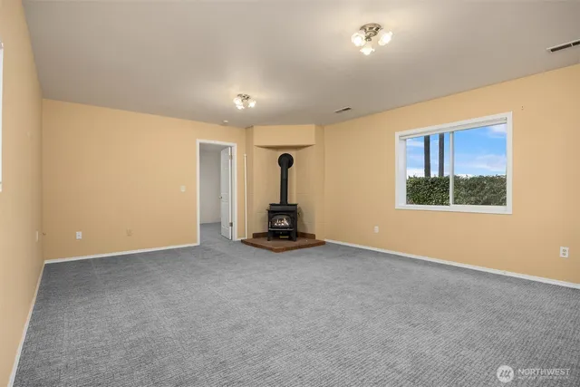 $829,000 | 15985 Lindsey Lane Northeast, Poulsbo, WA 98370