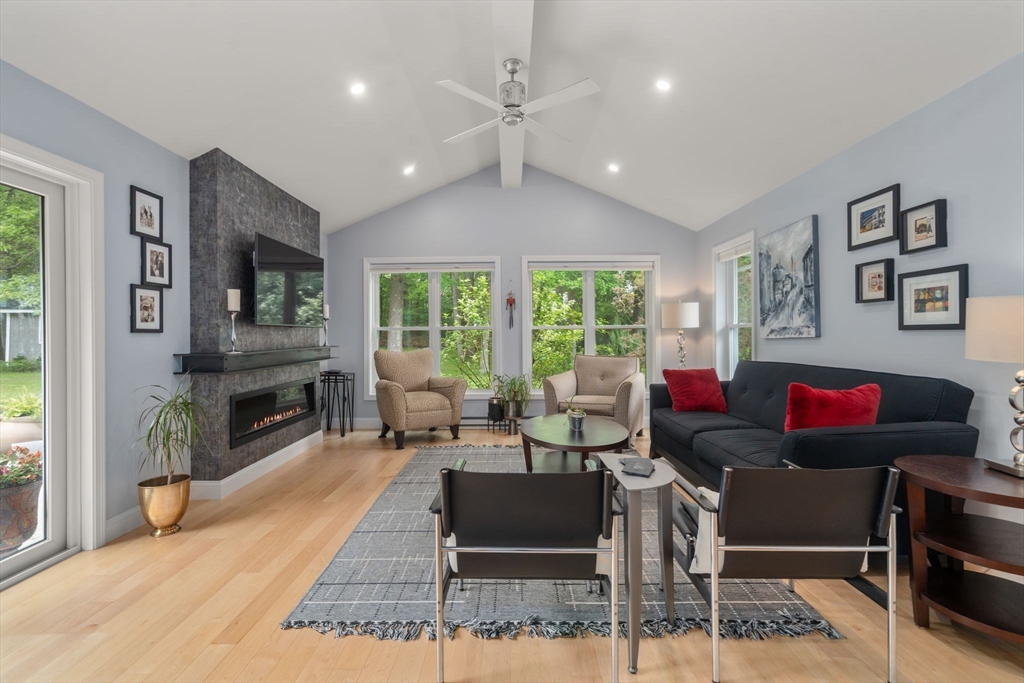 16 Maybury Road Maynard, MA 01754 - Photo 4 of 39