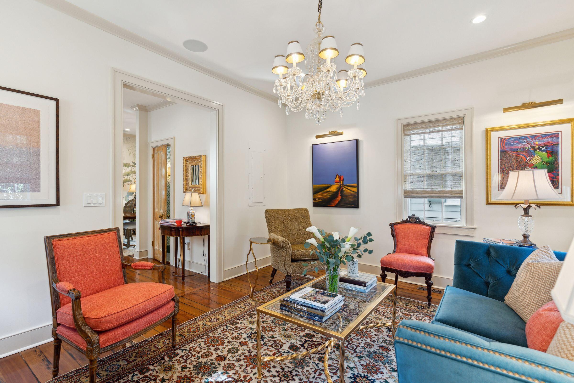 19 Logan Street Charleston, SC 29401 - Photo 13 of 50 Living Room