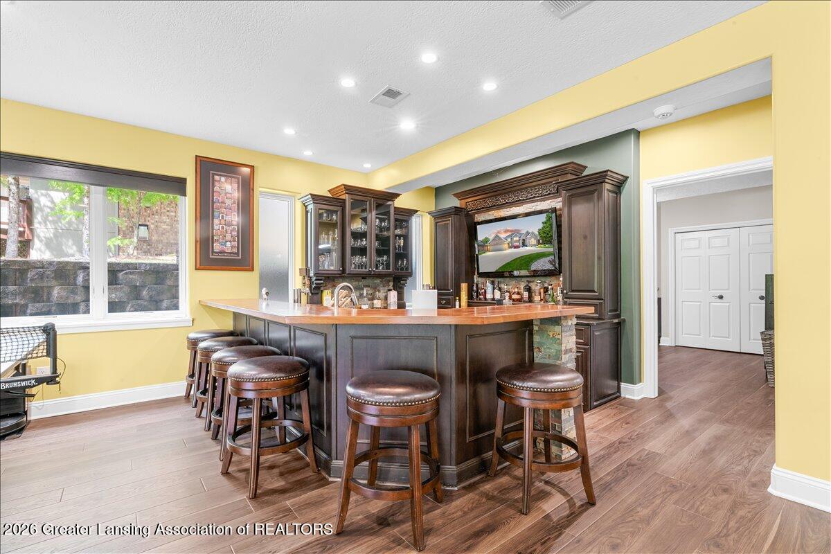 410 West Spring Meadows Lane Dewitt, MI 48820 - Photo 48 of 89 076-Media Jett - 36